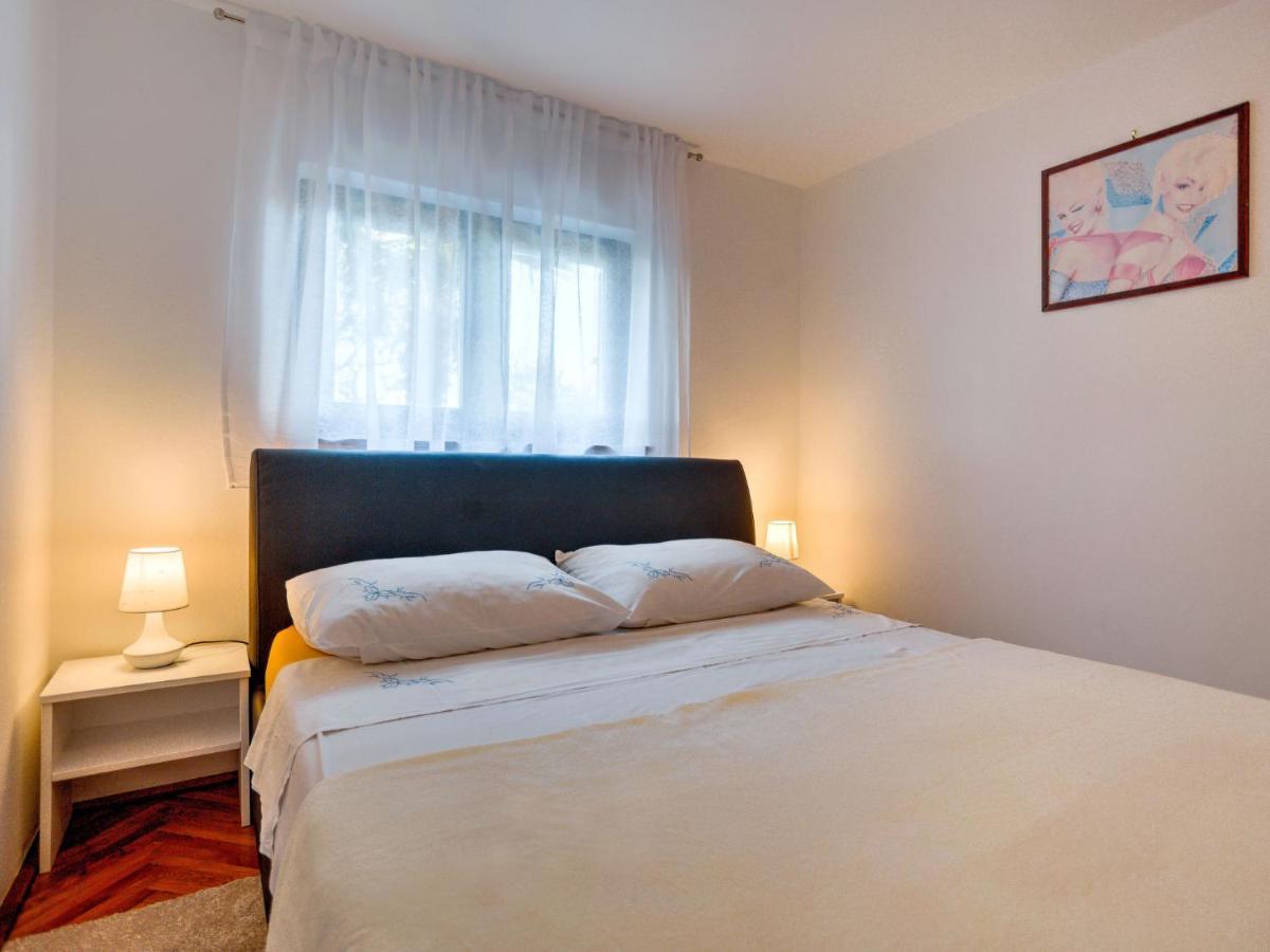 Apartment Albaneze Njivice Exterior foto