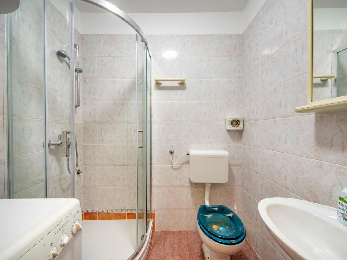 Apartment Albaneze Njivice Exterior foto