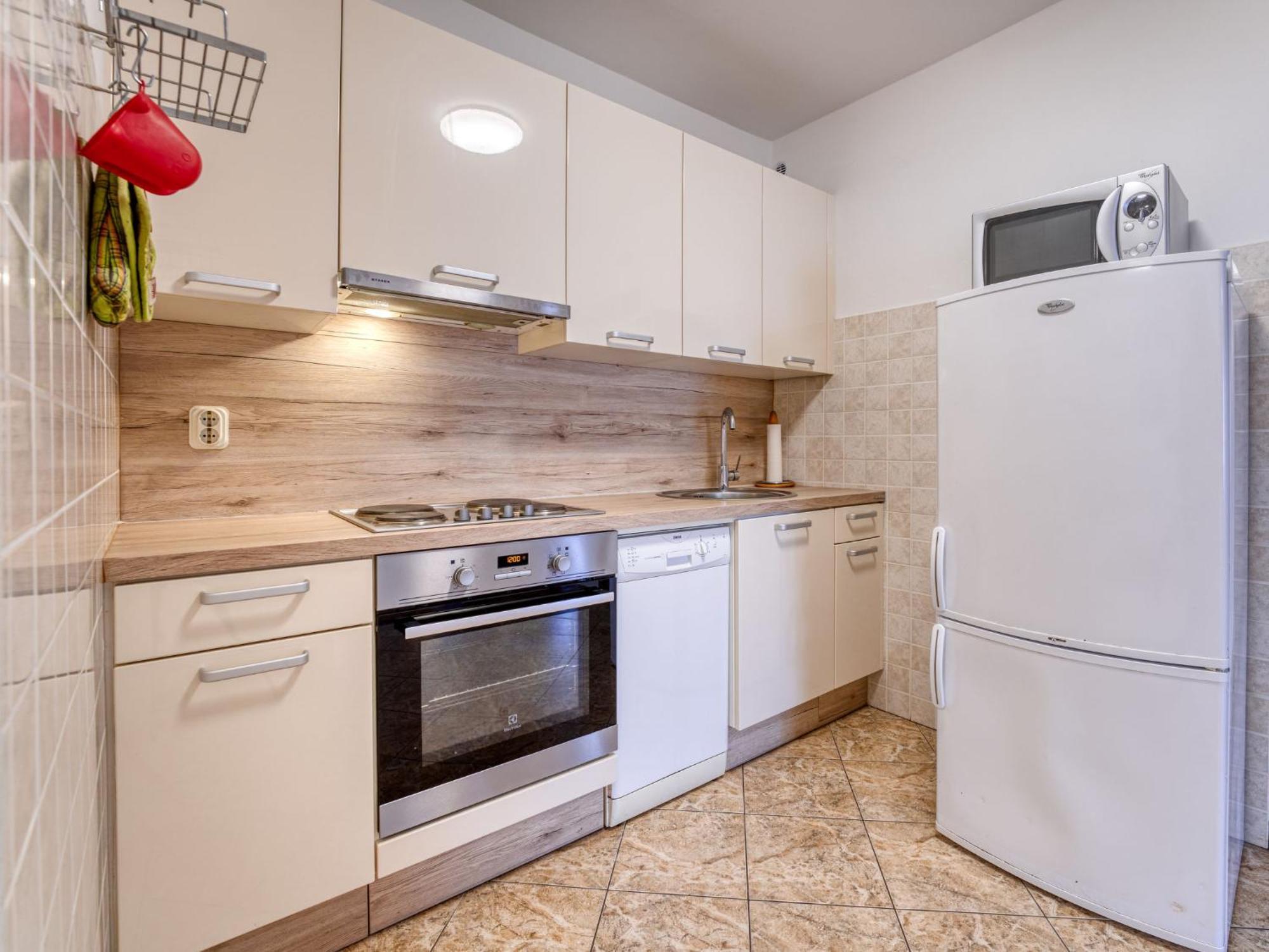 Apartment Albaneze Njivice Exterior foto